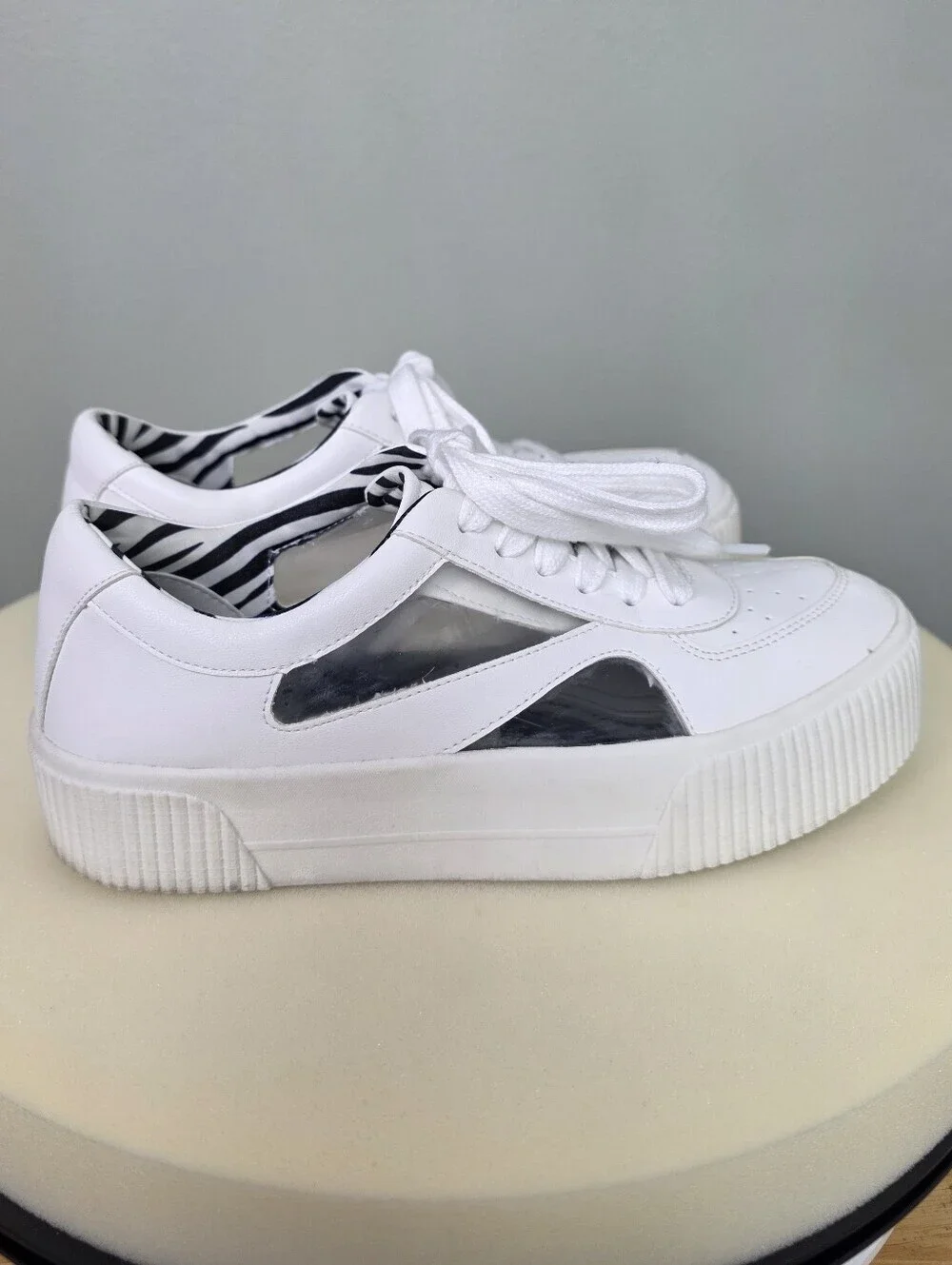 Mix No. 6 Emmalyn Clear Panel Platform Flatform Sneakers White Size 7.5 M - EUC!